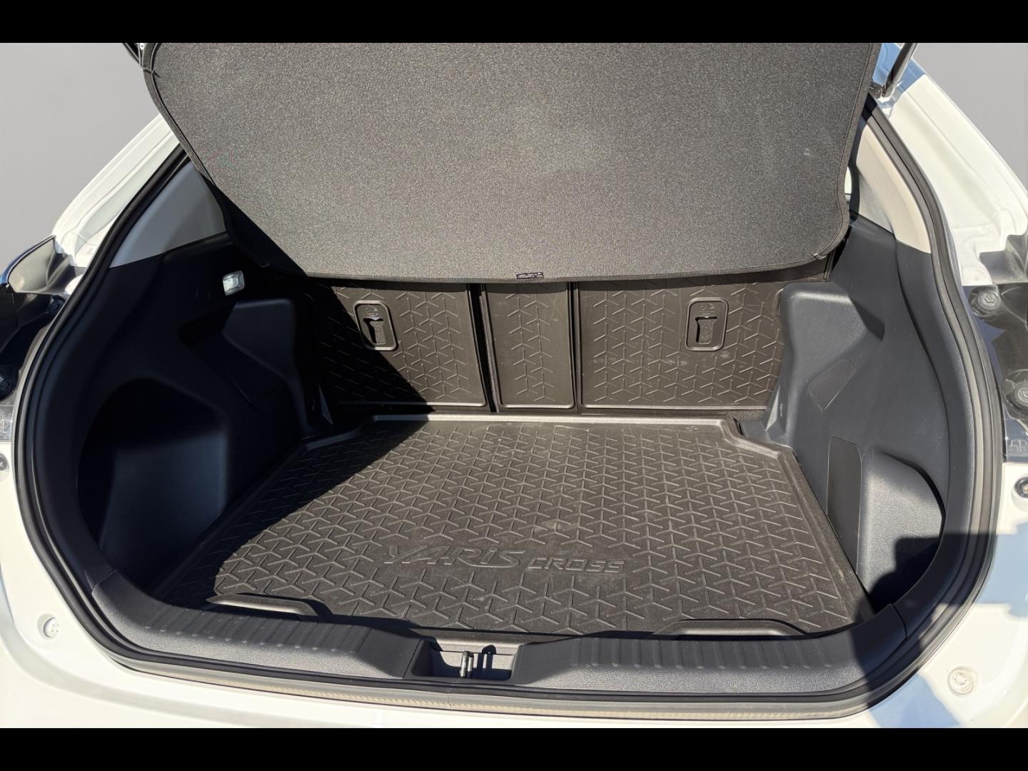 Image TOYOTA Yaris Cross 116h Dynamic Business + Programme Beyond Zero Academy MY22