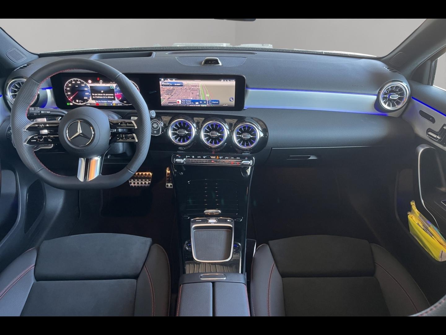 Image MERCEDES-BENZ Classe A 200 163ch Star Edition 7G-DCT