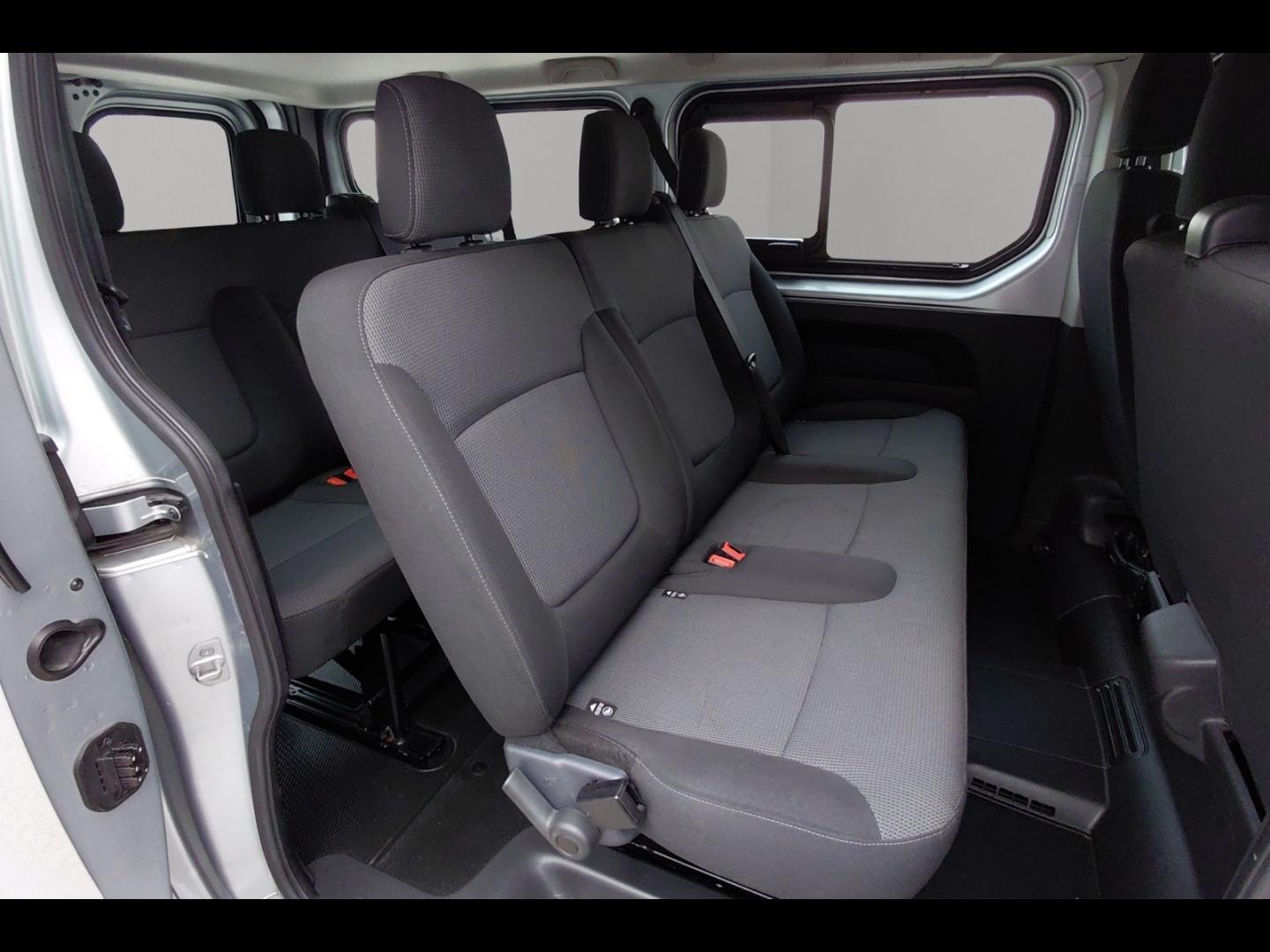 Image RENAULT Trafic Combi L2 2.0 Blue dCi 150ch S&S Zen 9 places