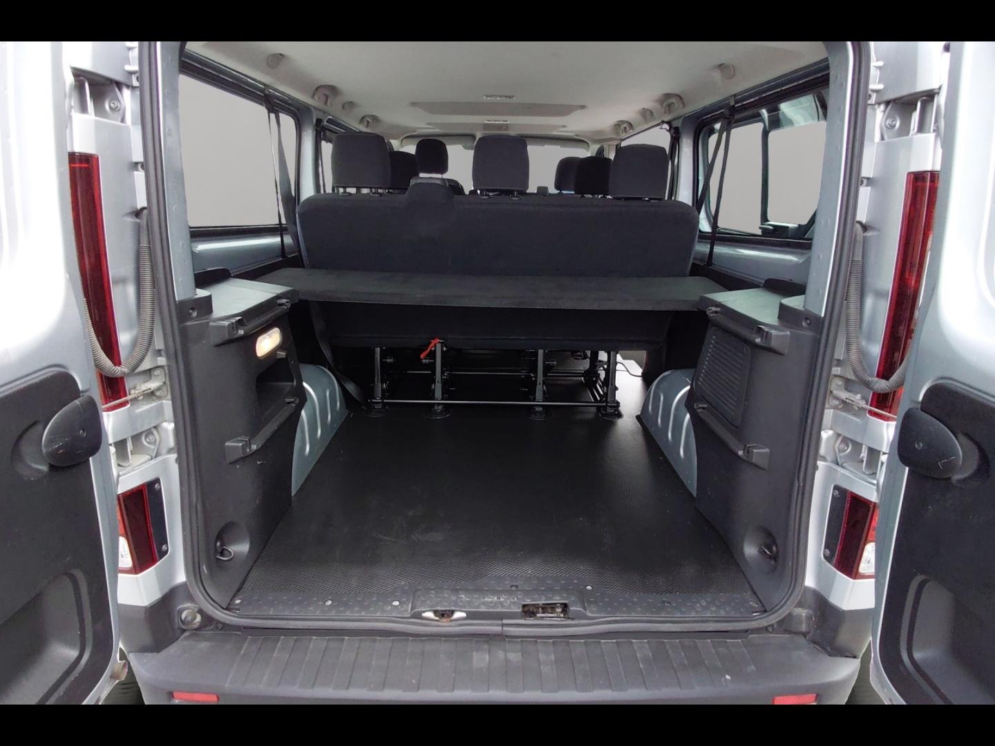 Image RENAULT Trafic Combi L2 2.0 Blue dCi 150ch S&S Zen 9 places