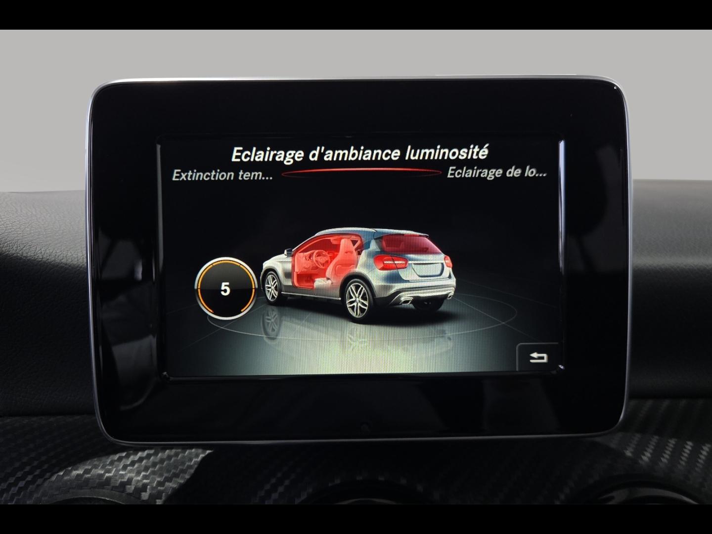 Image MERCEDES-BENZ GLA 180 Inspiration