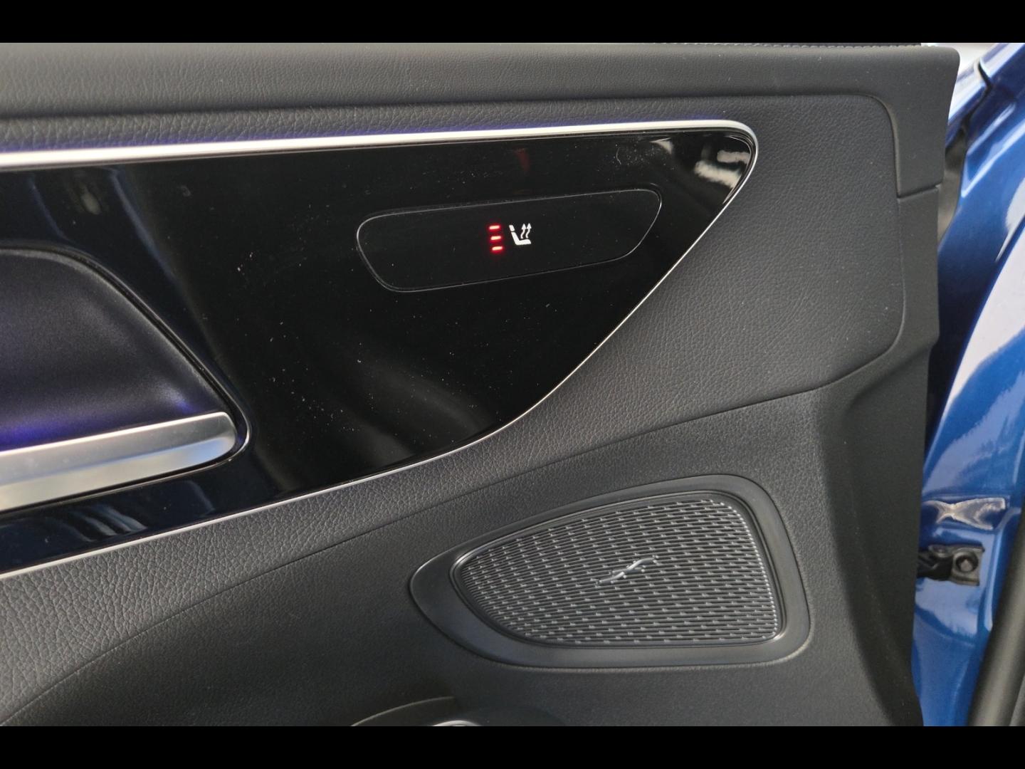 Image MERCEDES-BENZ Classe C Break 300 e 204+129ch AMG Line