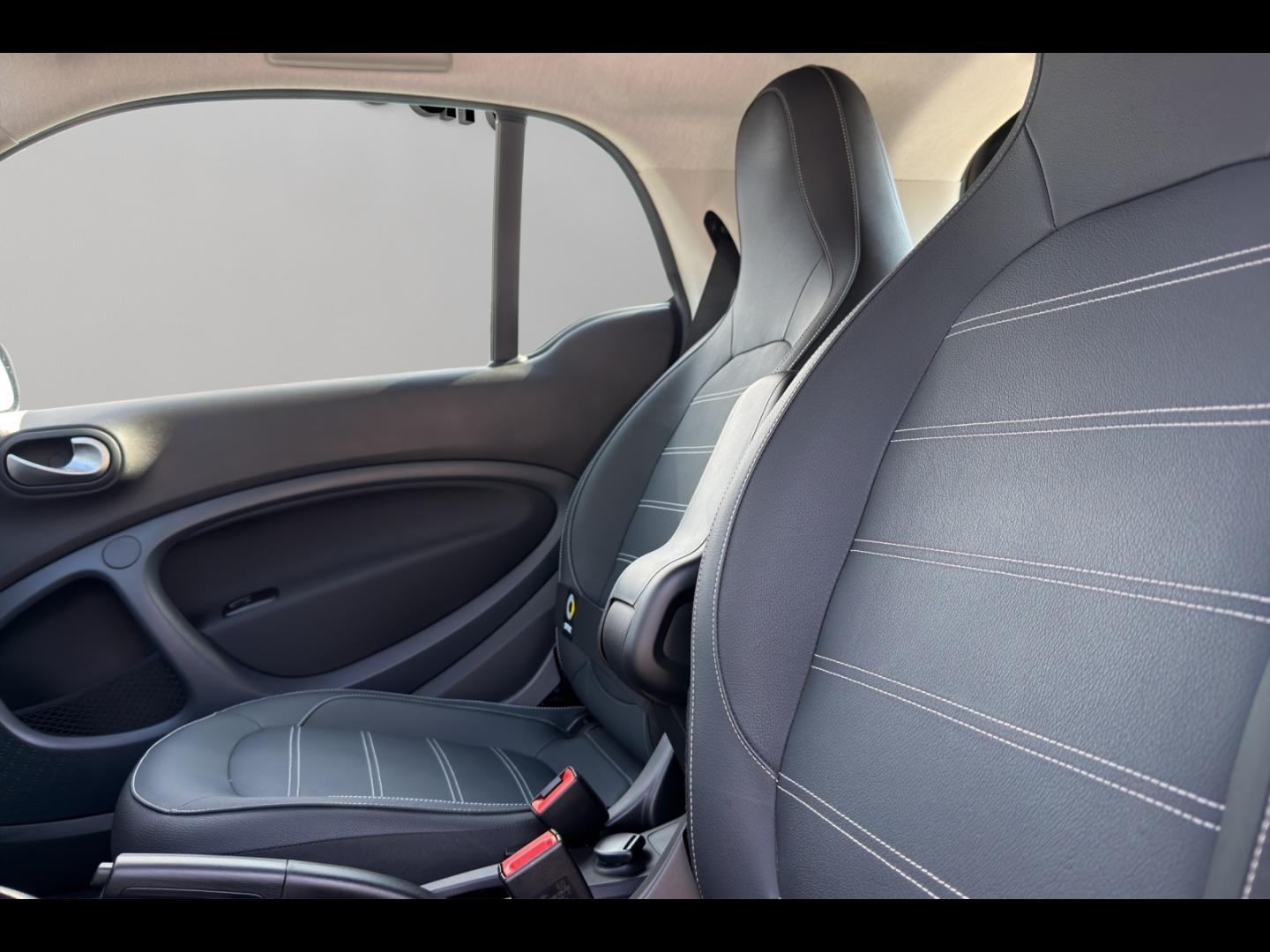 Image SMART Fortwo Coupe EQ 82ch prime