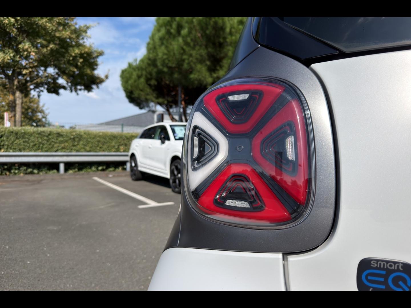 Image SMART Fortwo Coupe EQ 82ch prime