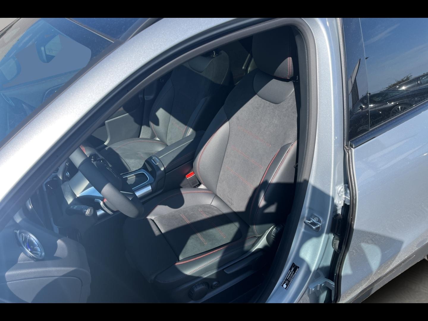 Image MERCEDES-BENZ GLA 180 136ch Edition 140 7G-DCT