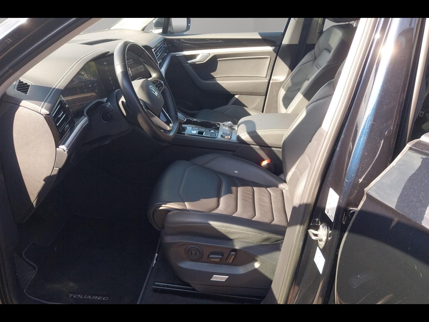 Image VOLKSWAGEN Touareg 3.0 TSI eHybrid 381ch Atmosphère 4Motion BVA8