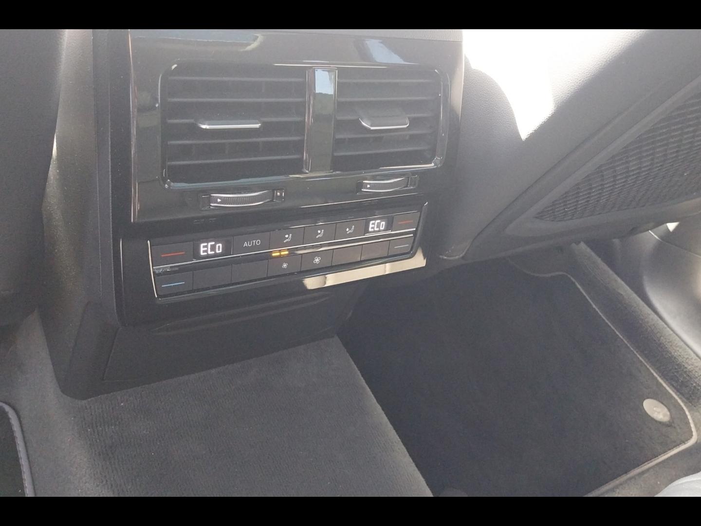Image VOLKSWAGEN Touareg 3.0 TSI eHybrid 381ch Atmosphère 4Motion BVA8