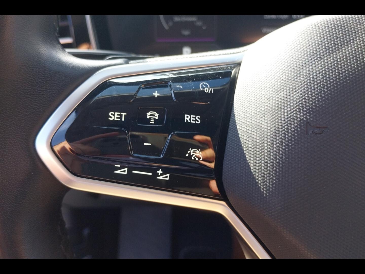 Image VOLKSWAGEN Touareg 3.0 TSI eHybrid 381ch Atmosphère 4Motion BVA8
