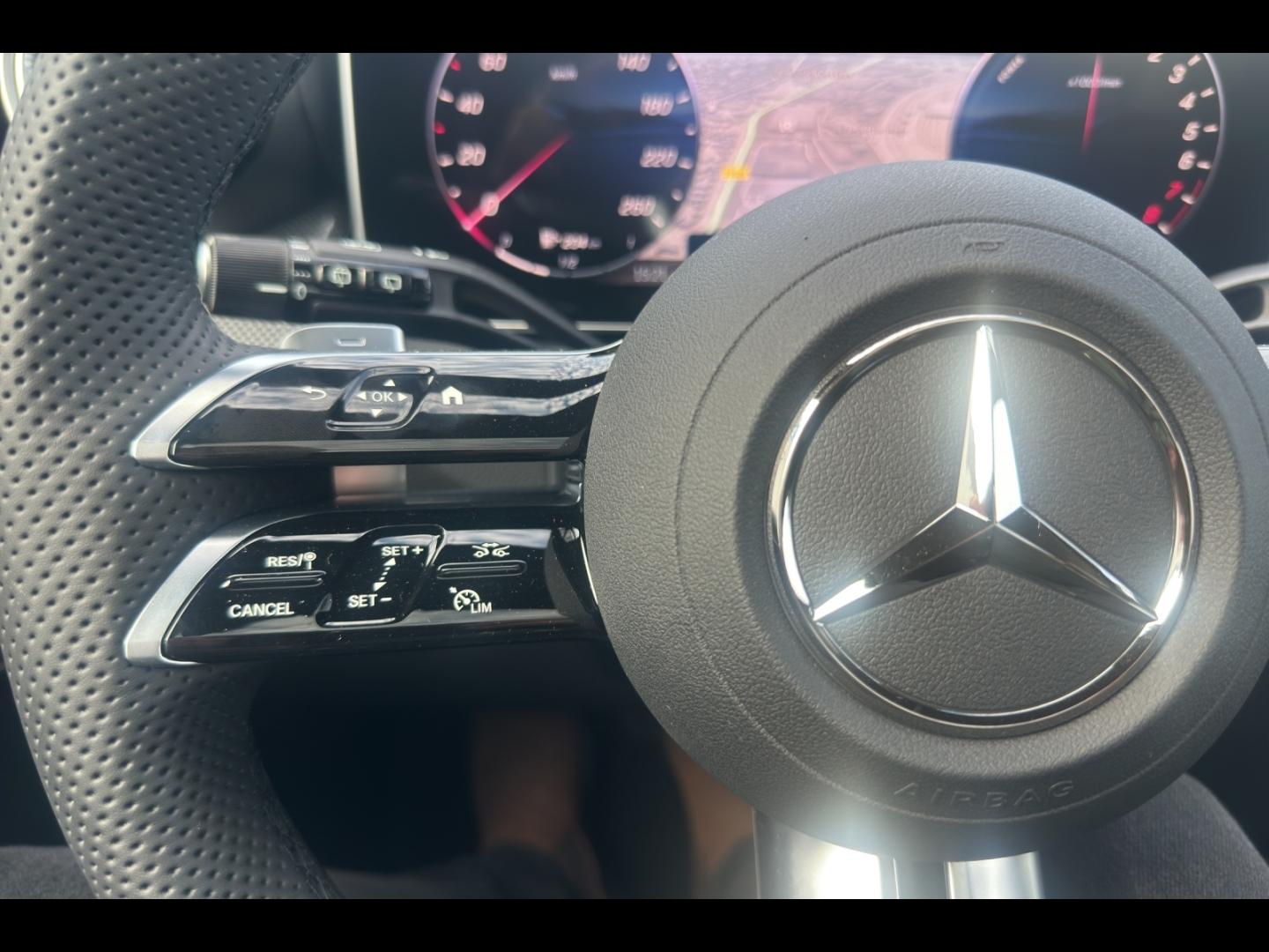 Image MERCEDES-BENZ GLC 300 e Hybrid 313ch AMG Line + 4Matic 9G-Tronic