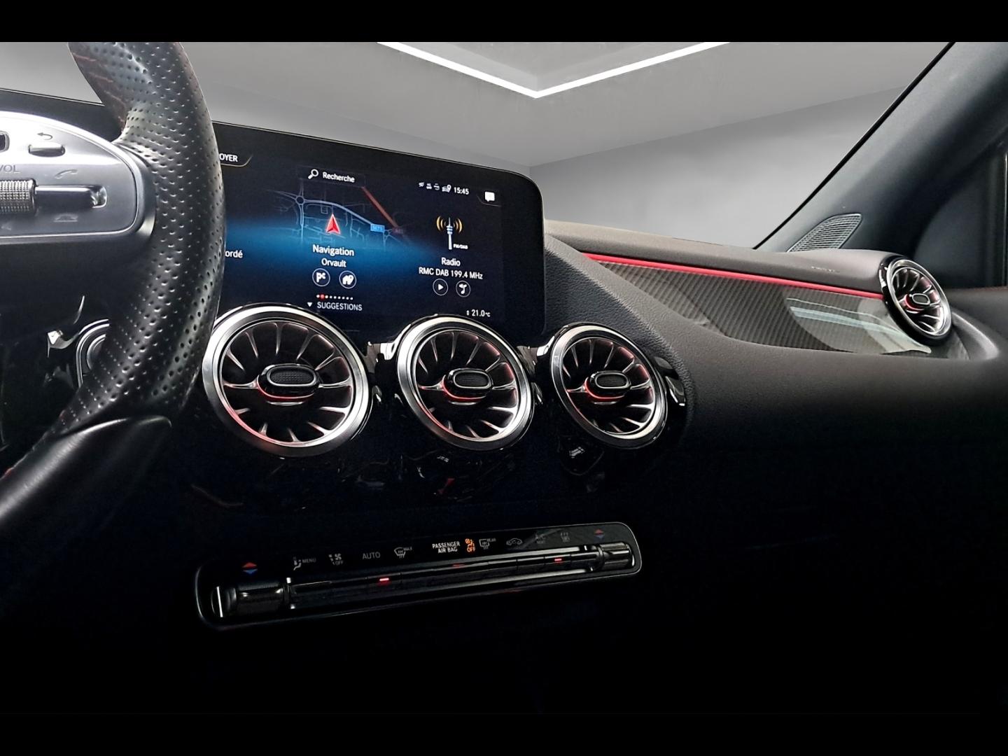 Image MERCEDES-BENZ GLA 250 e 160+102ch AMG Line 8G-DCT