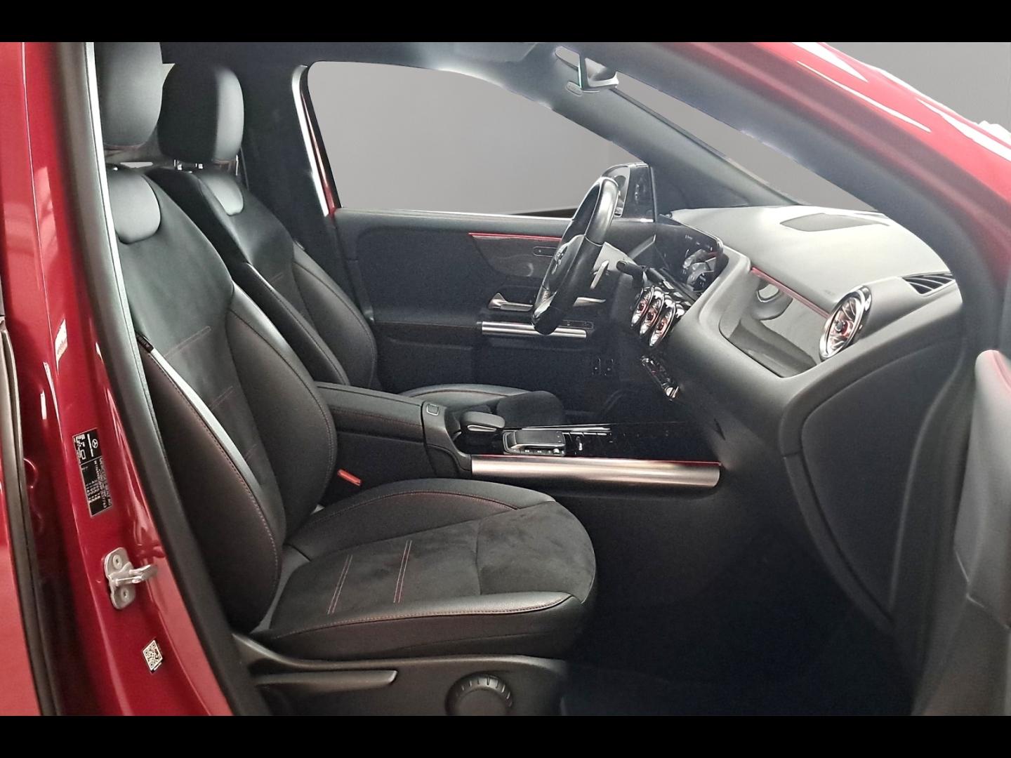 Image MERCEDES-BENZ GLA 250 e 160+102ch AMG Line 8G-DCT