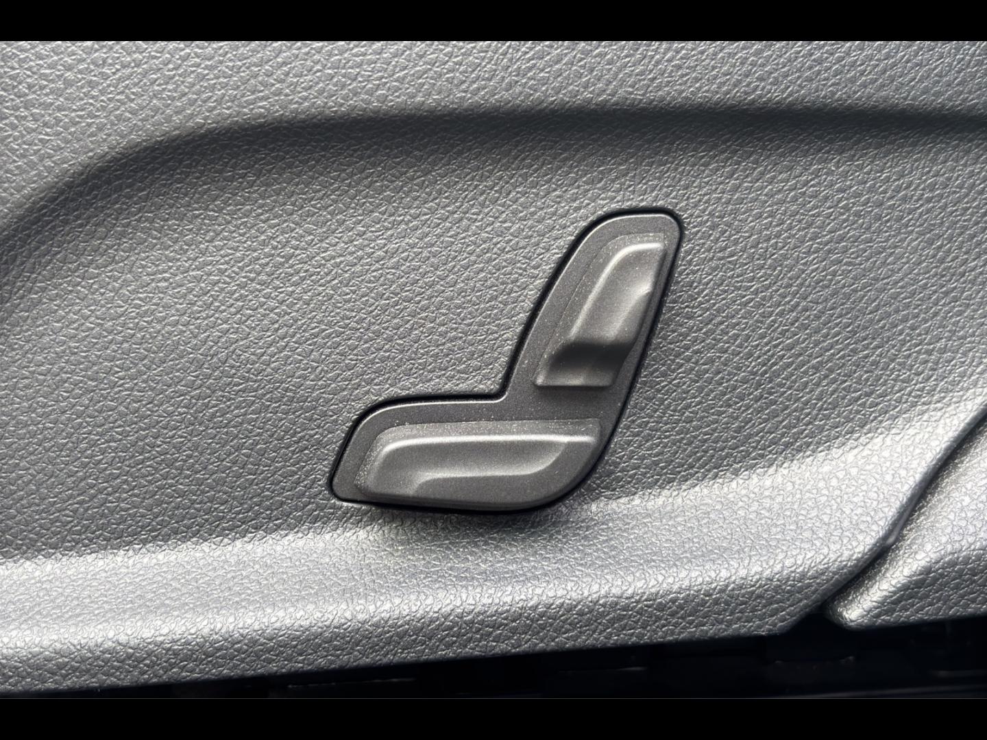 Image MERCEDES-BENZ GLC 250 211ch Fascination 4Matic 9G-Tronic Euro6d-T