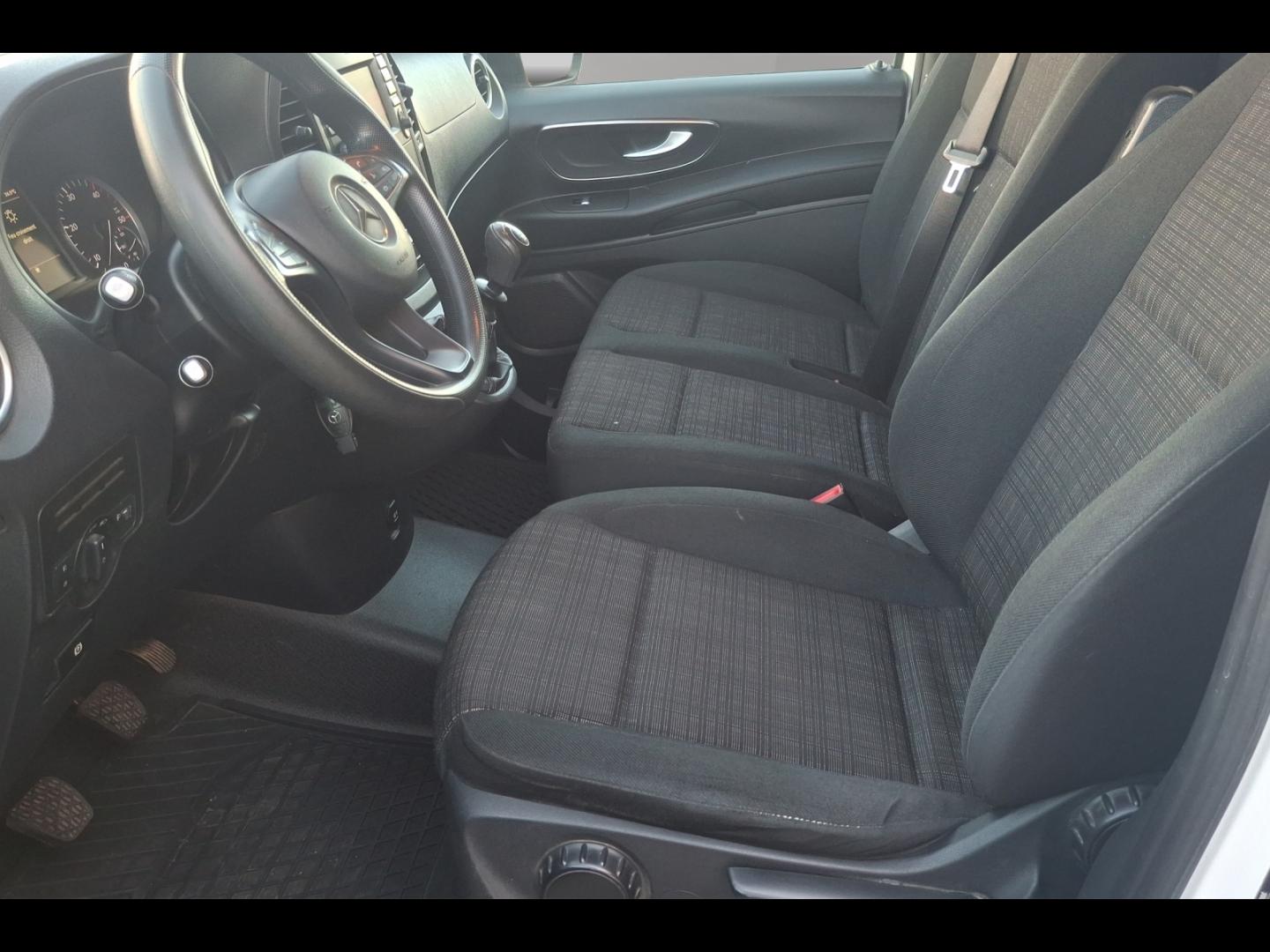 Image MERCEDES-BENZ Vito Fg 114 CDI Long Pro E6 Propulsion