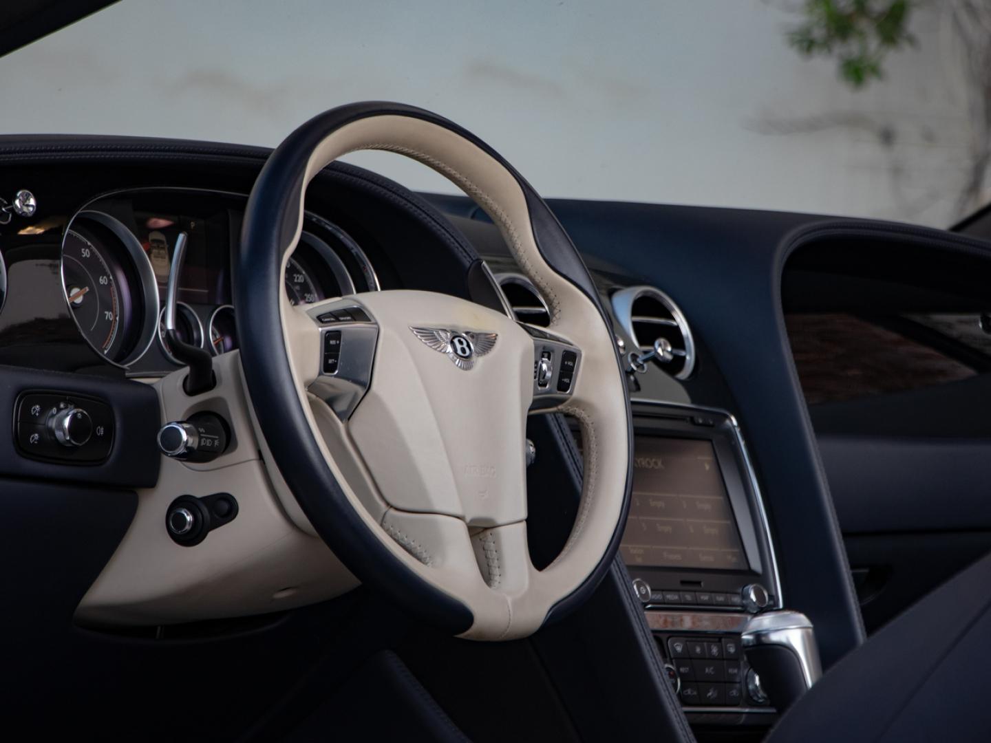 Image BENTLEY CONTINENTAL GTC V8 4.0 507ch