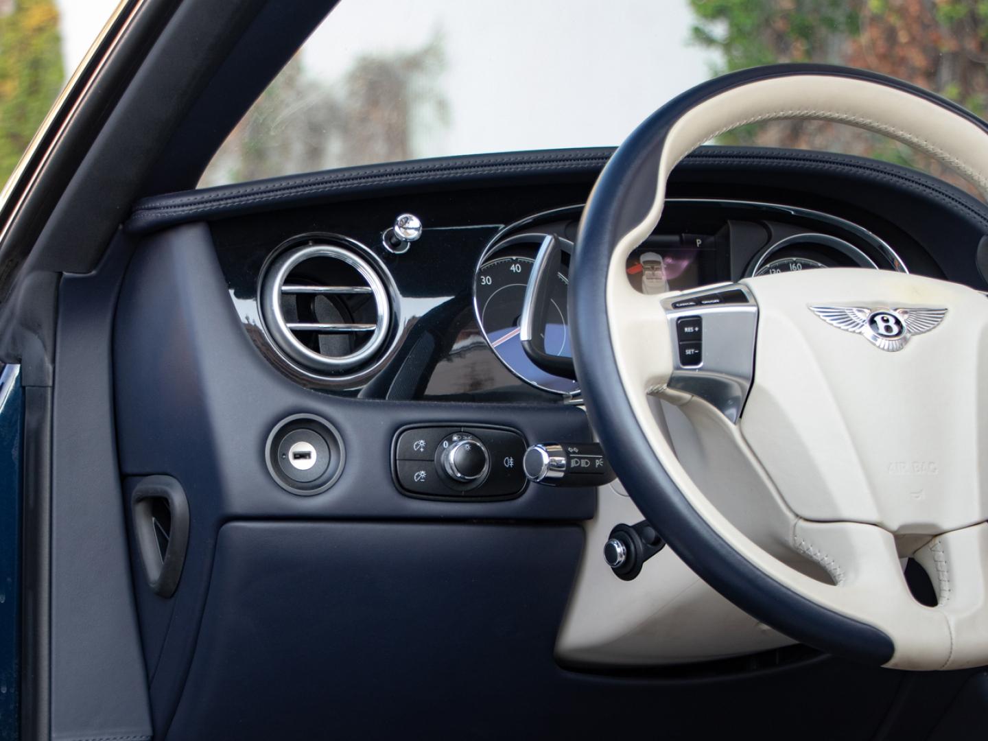 Image BENTLEY CONTINENTAL GTC V8 4.0 507ch