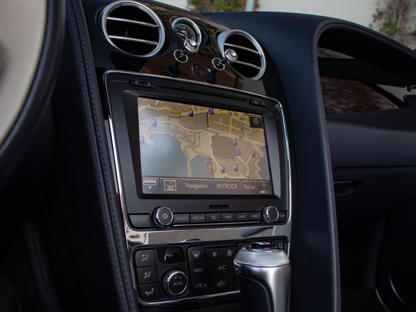 Image BENTLEY CONTINENTAL GTC V8 4.0 507ch