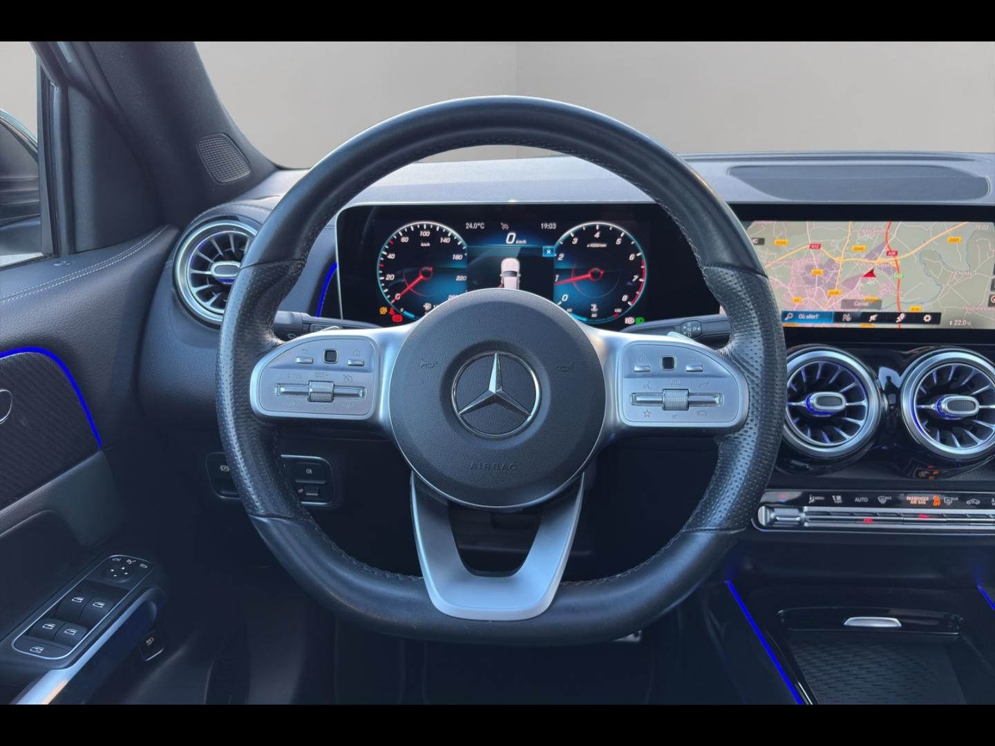 Image MERCEDES-BENZ GLB 200 163ch AMG Line 7G DCT