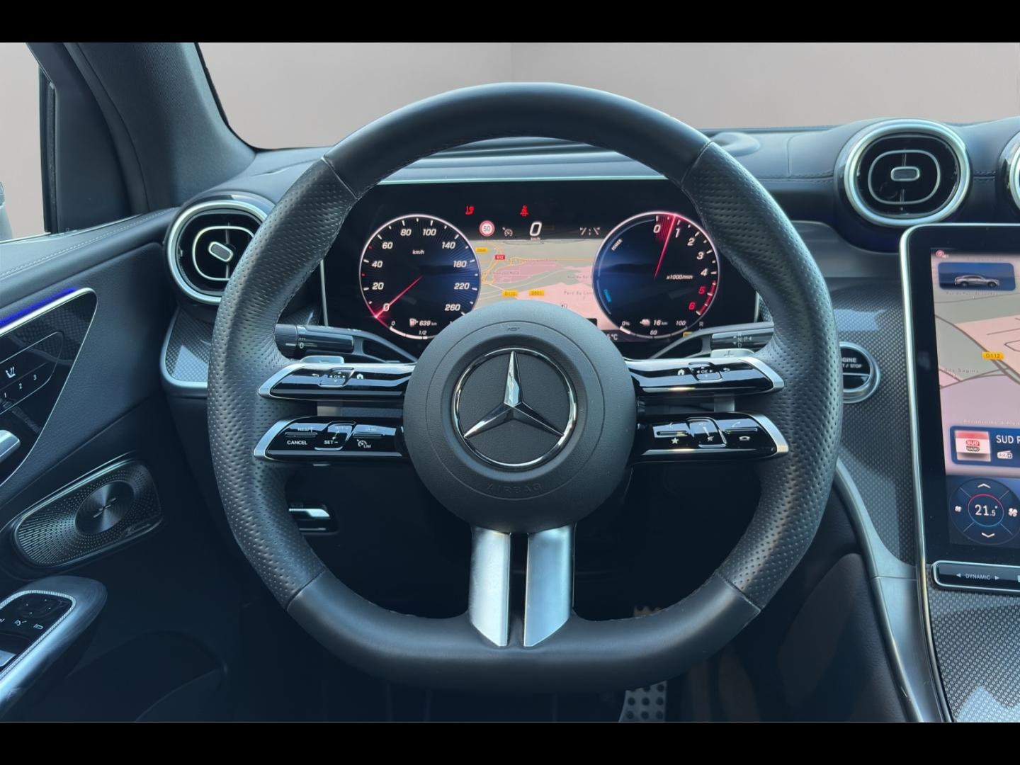 Image MERCEDES-BENZ GLC Coupé 300 d e Hybrid 197+136ch AMG Line 4Matic 9G-Tronic