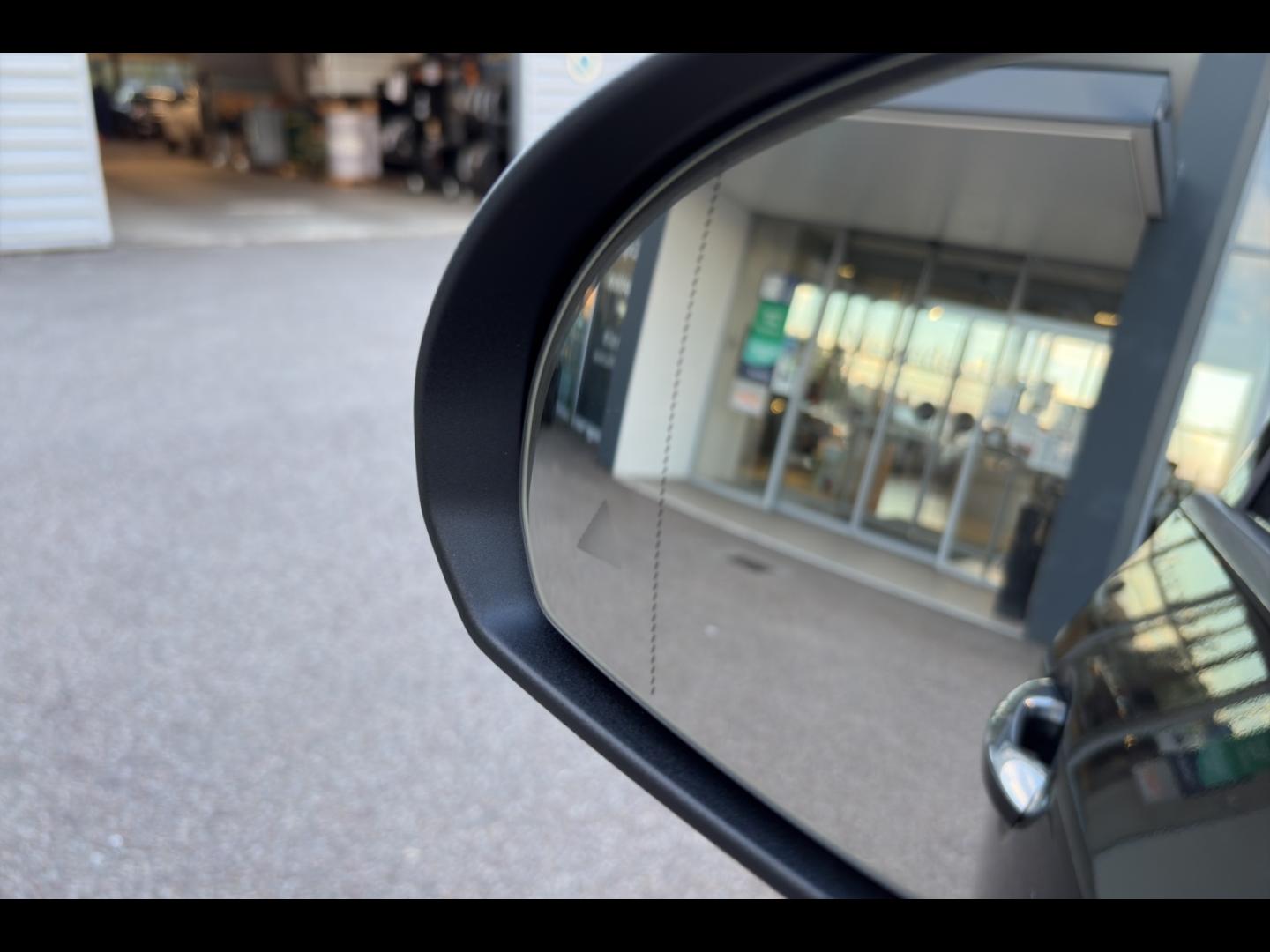 Image MERCEDES-BENZ GLC Coupé 300 d e Hybrid 197+136ch AMG Line 4Matic 9G-Tronic