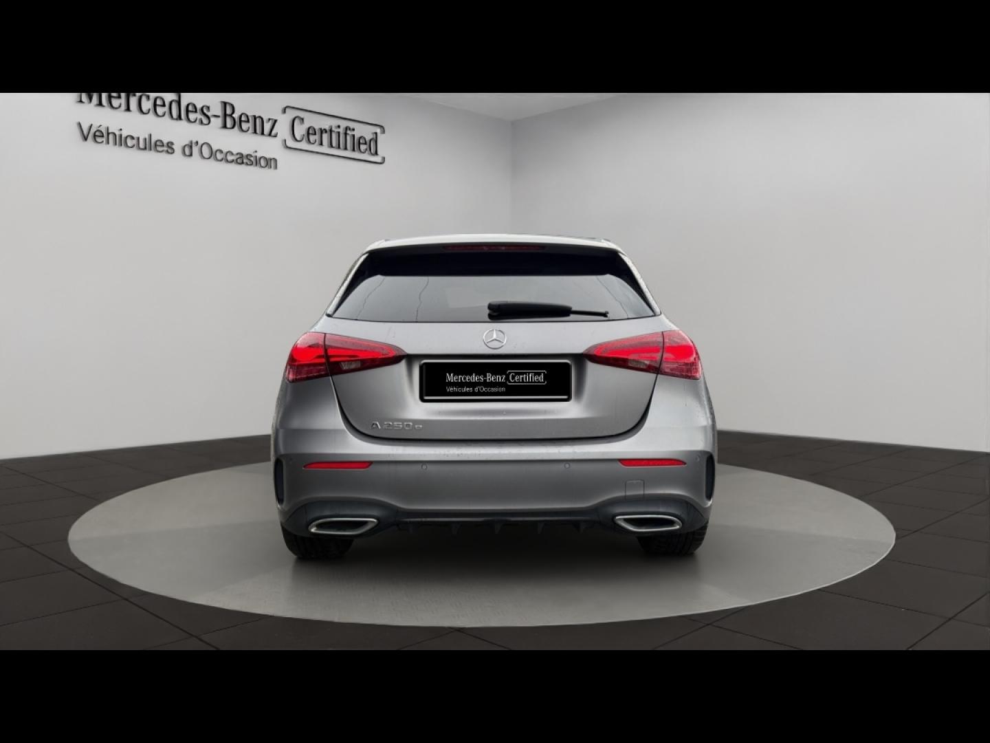 Image MERCEDES-BENZ Classe A 250 e 163+109ch AMG Line 8G-DCT