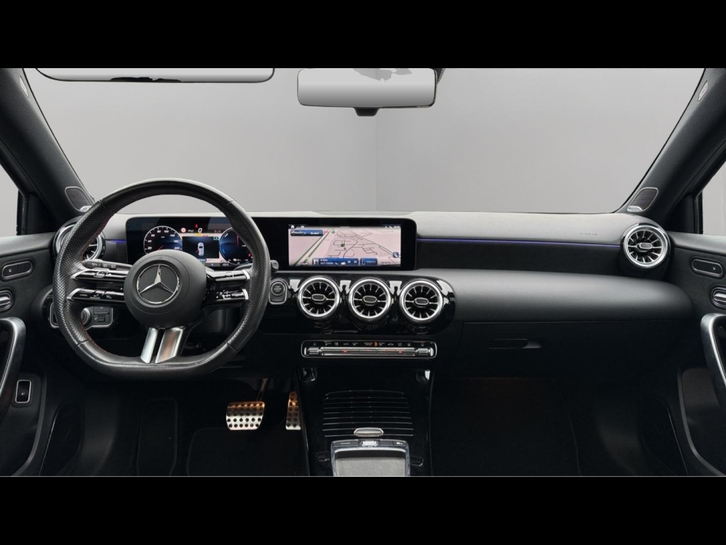 Image MERCEDES-BENZ Classe A 250 e 163+109ch AMG Line 8G-DCT