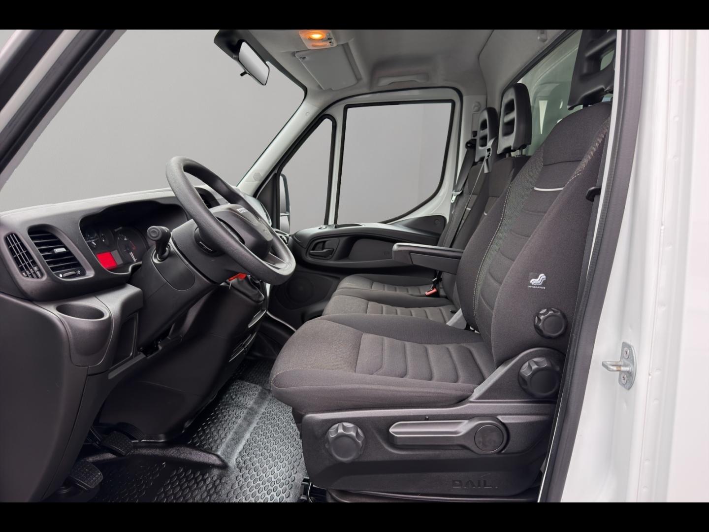 Image IVECO Daily CCb 35C16H empattement 4100 3.0