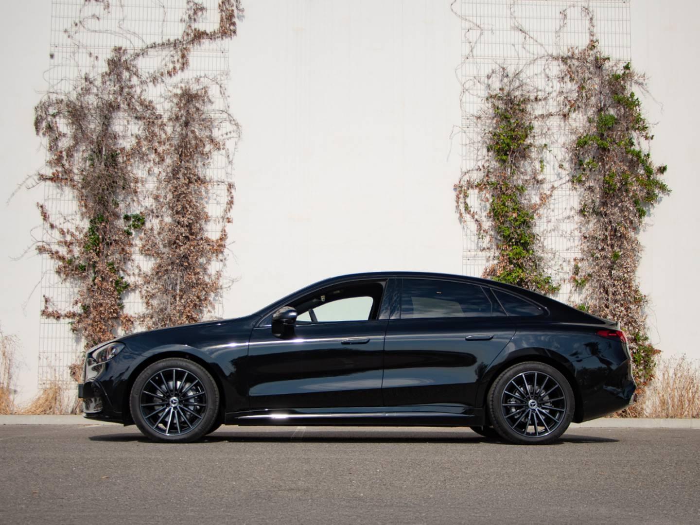 Image MERCEDES-BENZ Classe C 400 489ch 94,5kWh AMG Line 4Matic