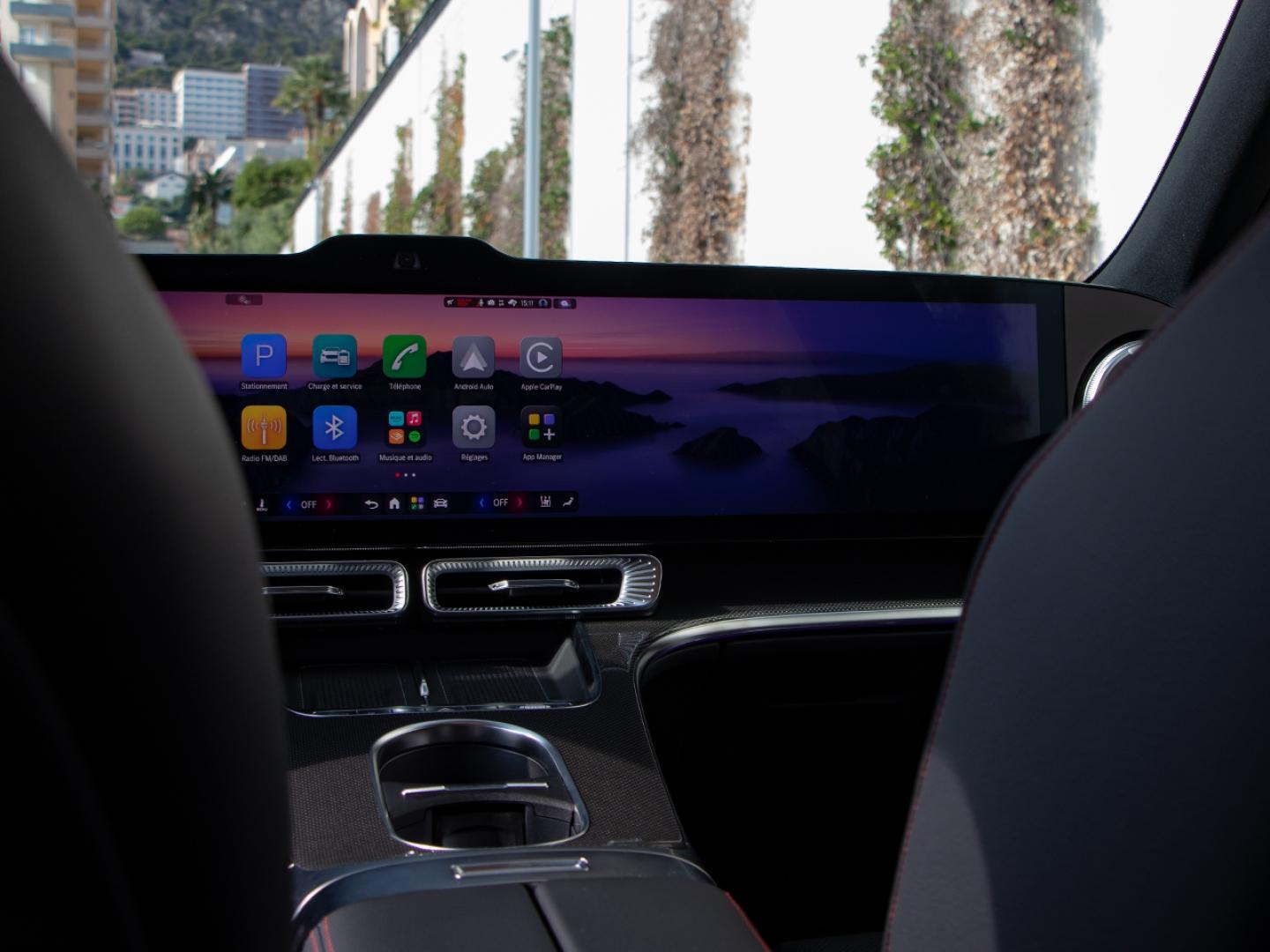 Image MERCEDES-BENZ Classe C 400 489ch 94,5kWh AMG Line 4Matic