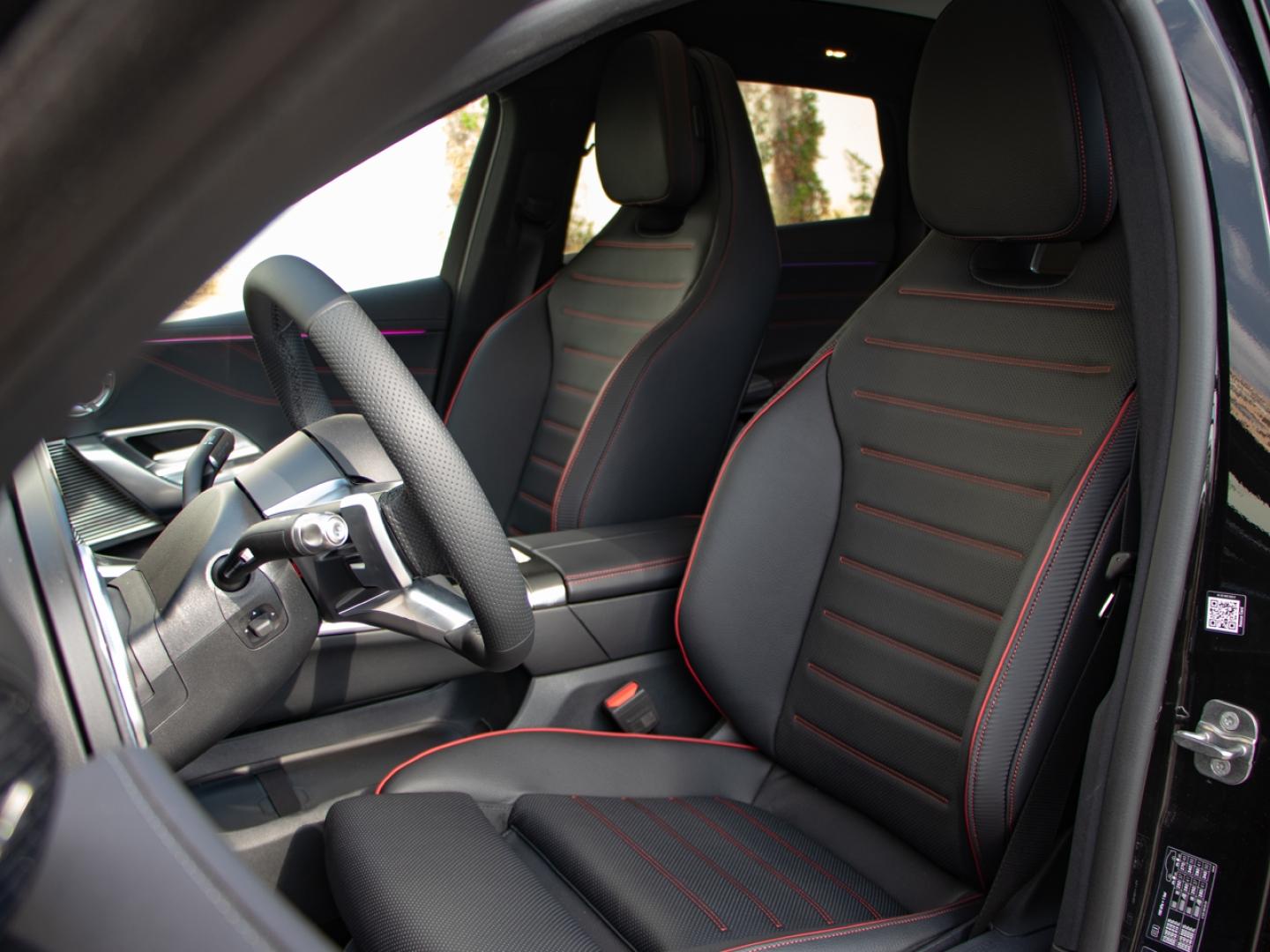 Image MERCEDES-BENZ Classe C 400 489ch 94,5kWh AMG Line 4Matic