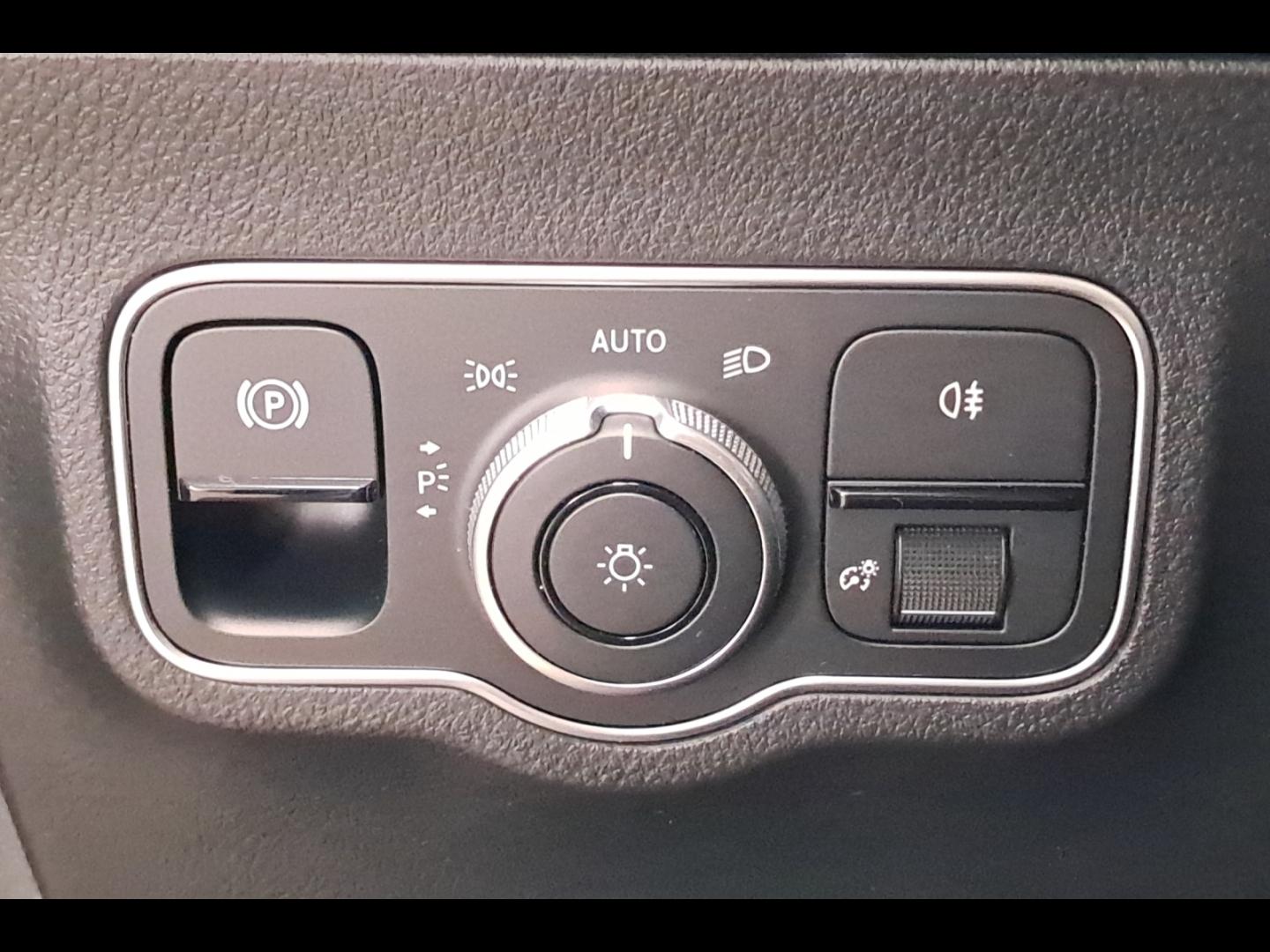 Image MERCEDES-BENZ Classe B 200d 150ch Progressive Line 8G-DCT