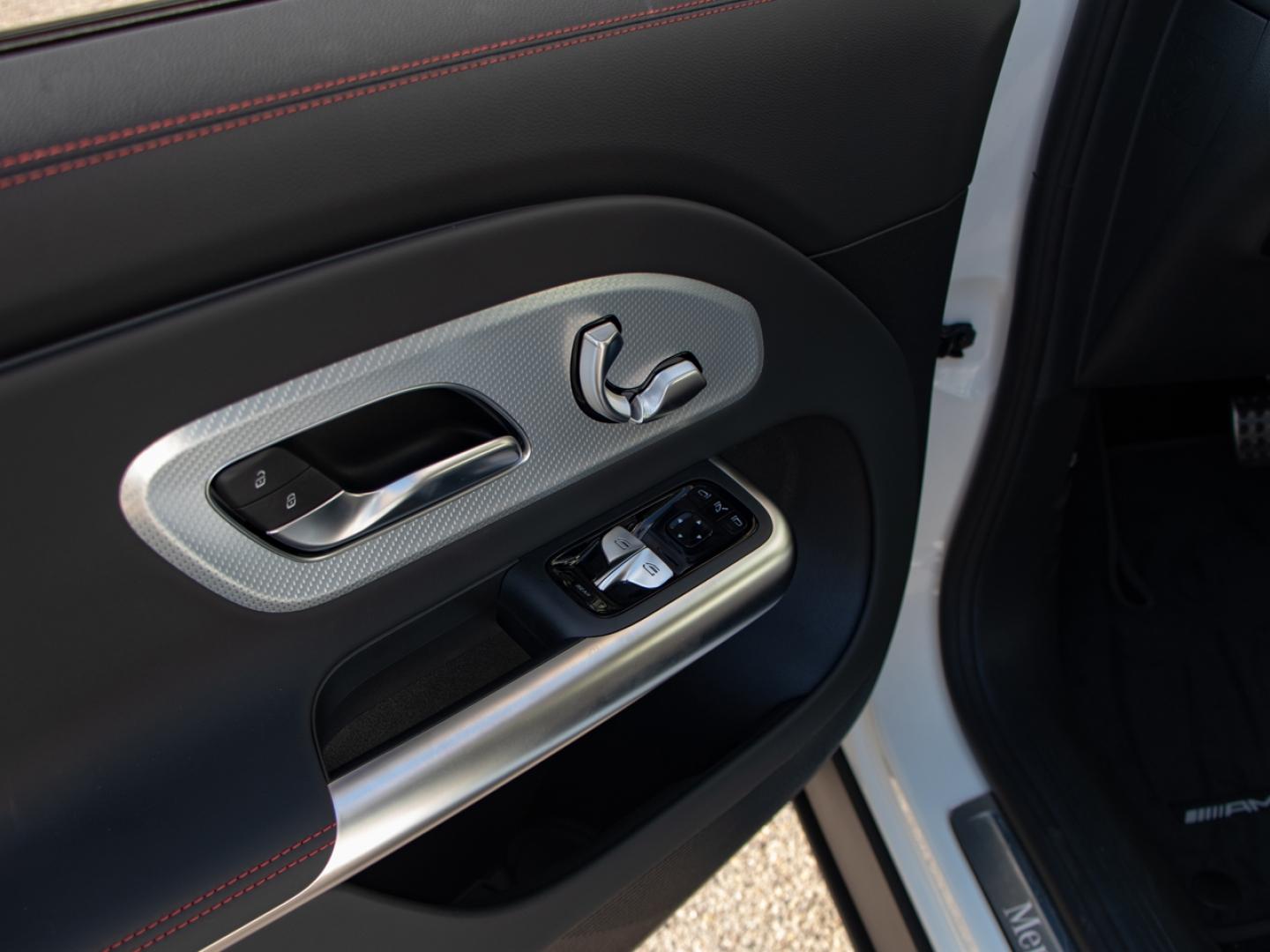 Image MERCEDES-BENZ GLB 250+ EQ 272ch AMG Line
