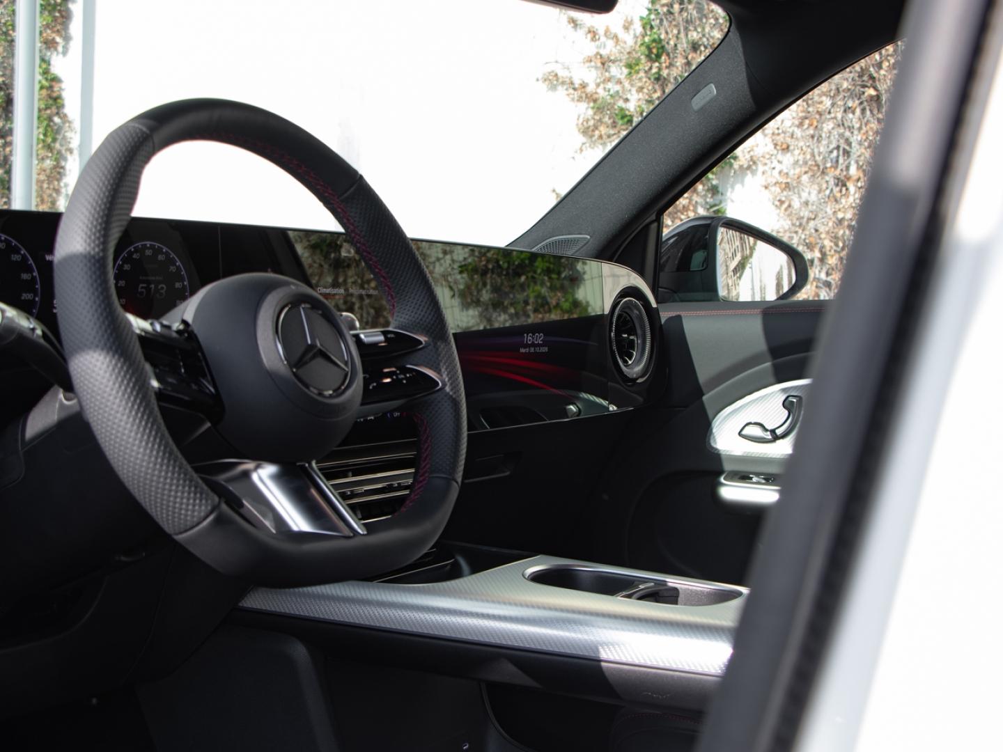 Image MERCEDES-BENZ GLB 250+ EQ 272ch AMG Line