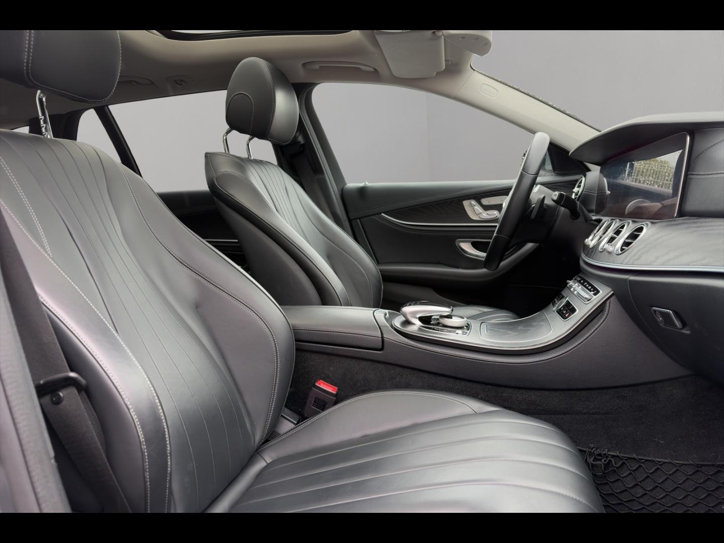 Image MERCEDES-BENZ Classe E All-Terrain 400 d 340ch 4Matic 9G-Tronic Euro6d-T-EVAP-ISC