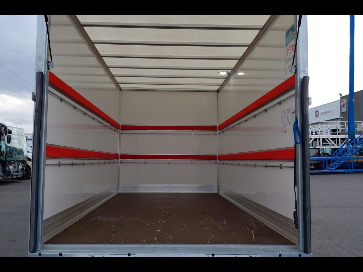 Image IVECO Daily CCb 35C16H empattement 4100 3.0