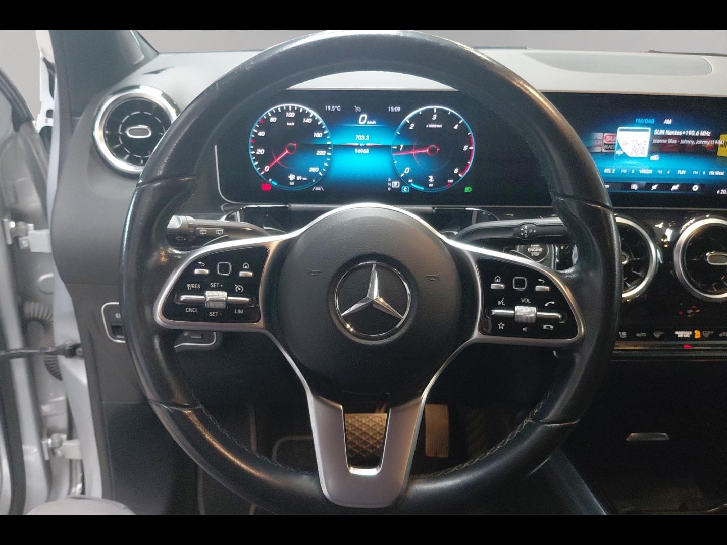 Image MERCEDES-BENZ GLA 200 d 150ch Progressive Line 8G-DCT