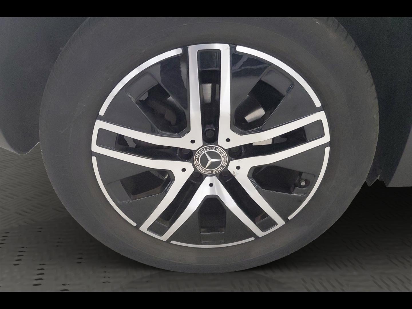 Image MERCEDES-BENZ GLA 200 d 150ch Progressive Line 8G-DCT