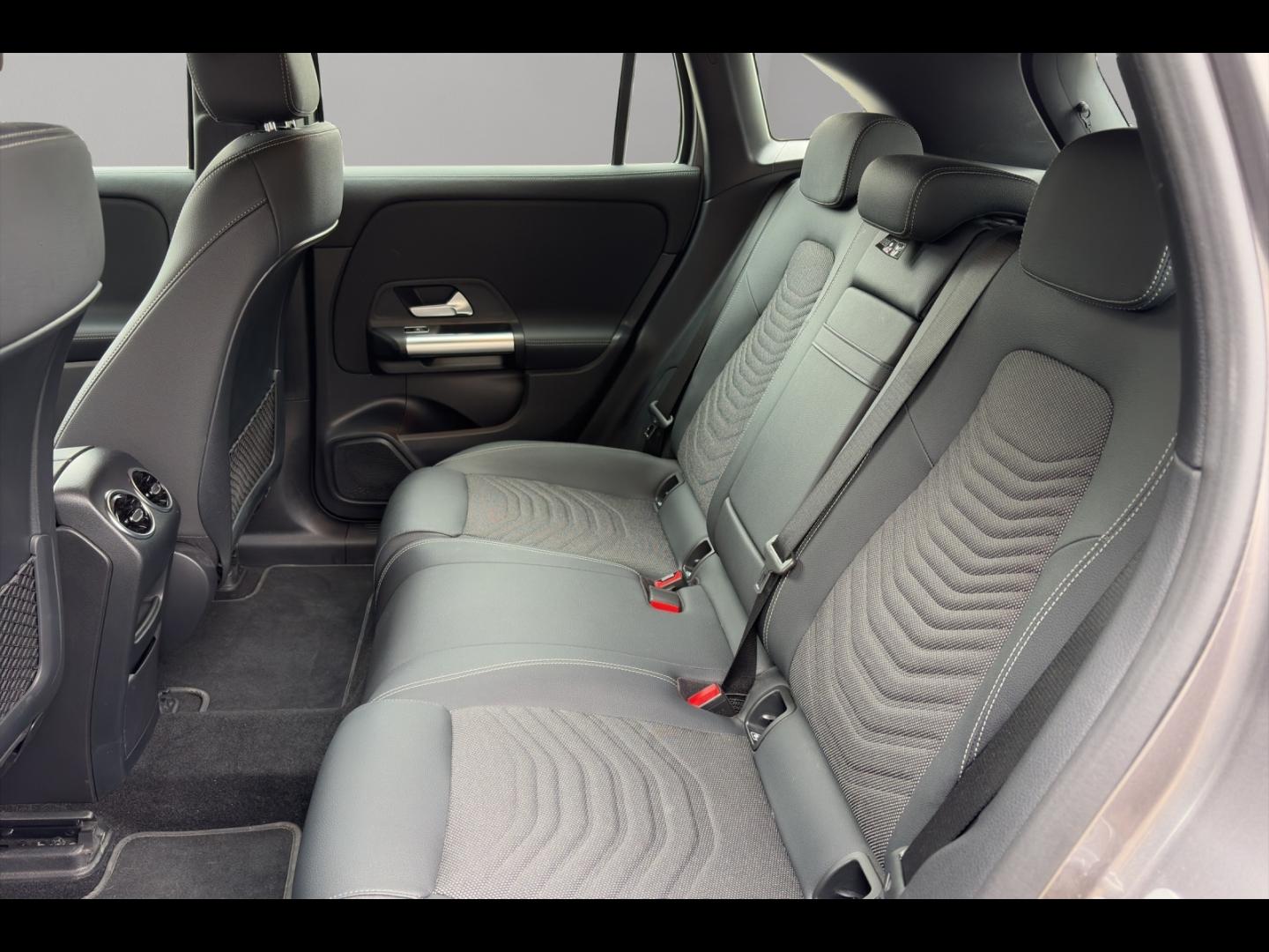 Image MERCEDES-BENZ EQA 250+ 190ch Progressive Line