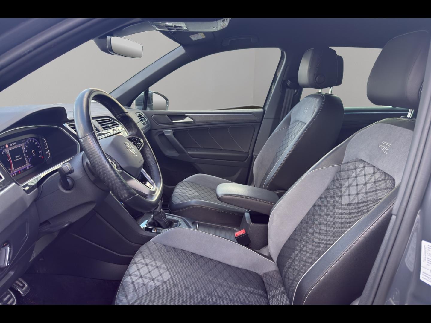 Image VOLKSWAGEN Tiguan 2.0 TDI 150ch R-Line DSG7