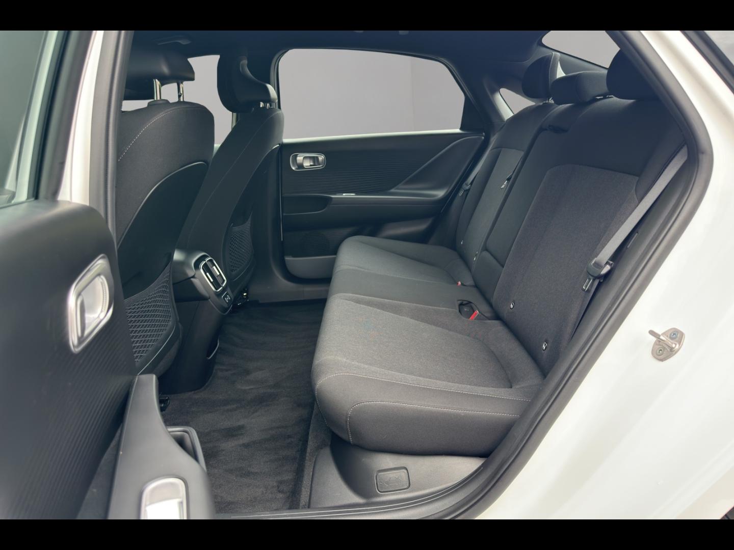 Image HYUNDAI Ioniq 6 77 kWh - 229ch Intuitive