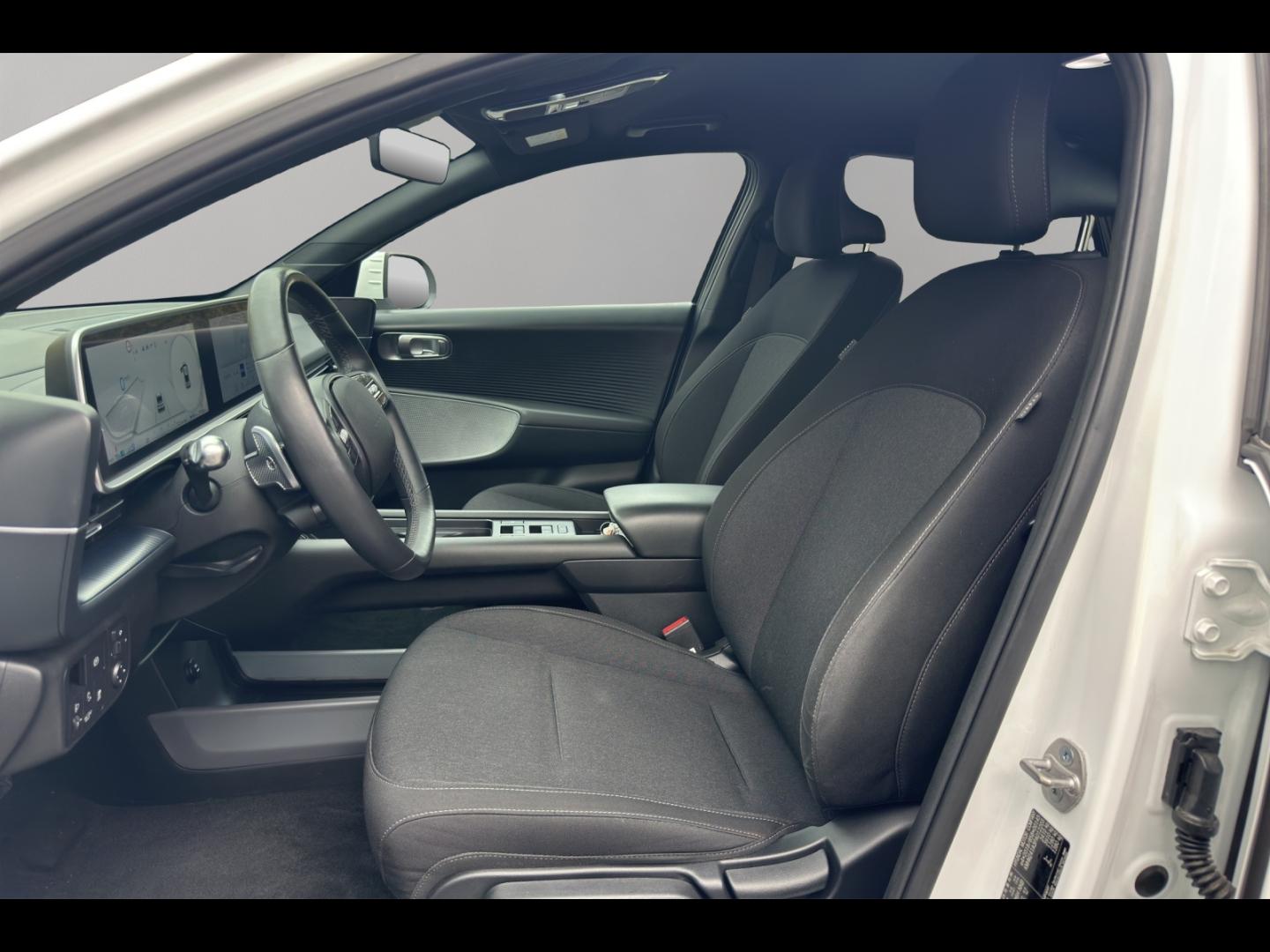 Image HYUNDAI Ioniq 6 77 kWh - 229ch Intuitive