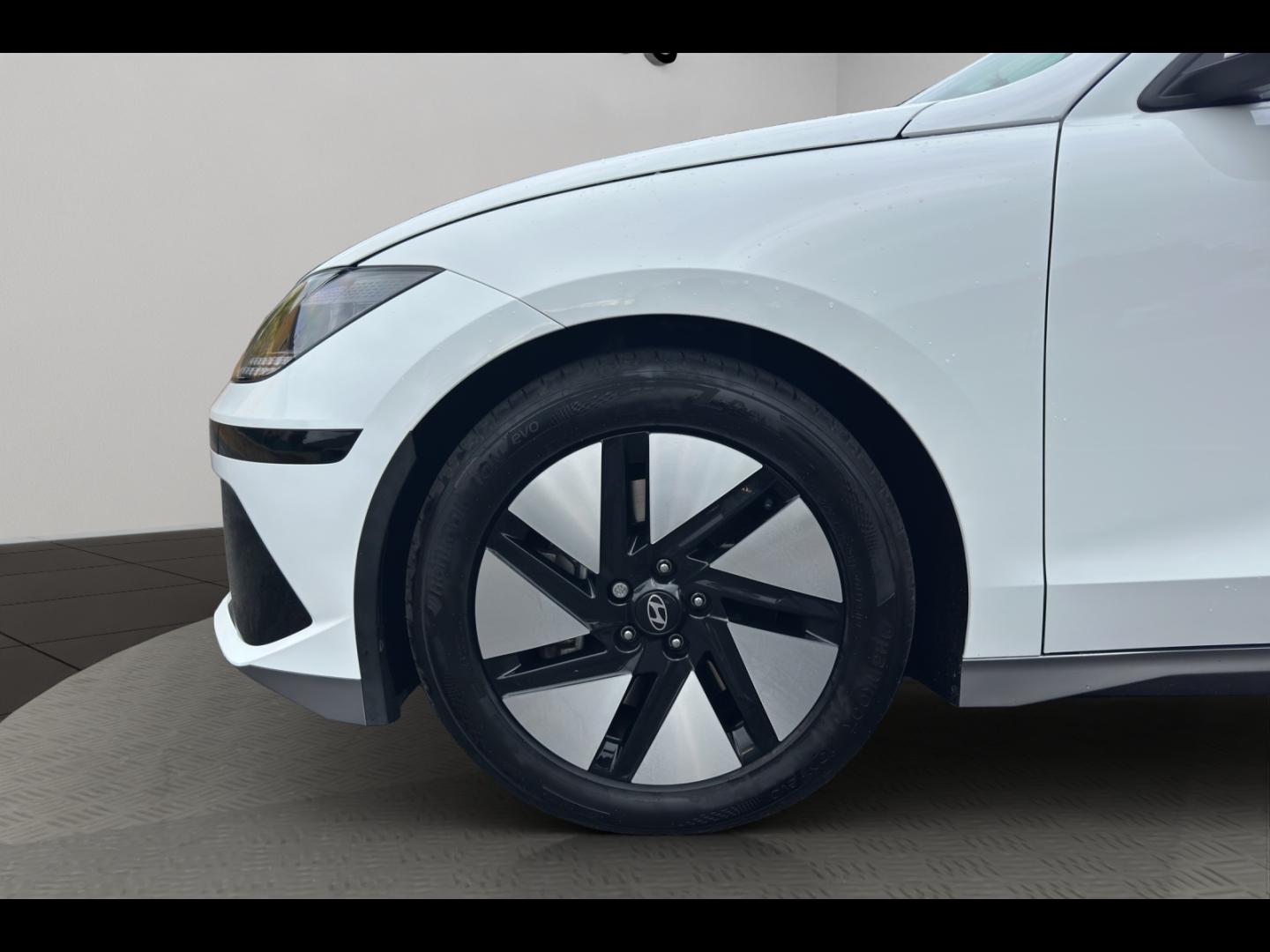 Image HYUNDAI Ioniq 6 77 kWh - 229ch Intuitive