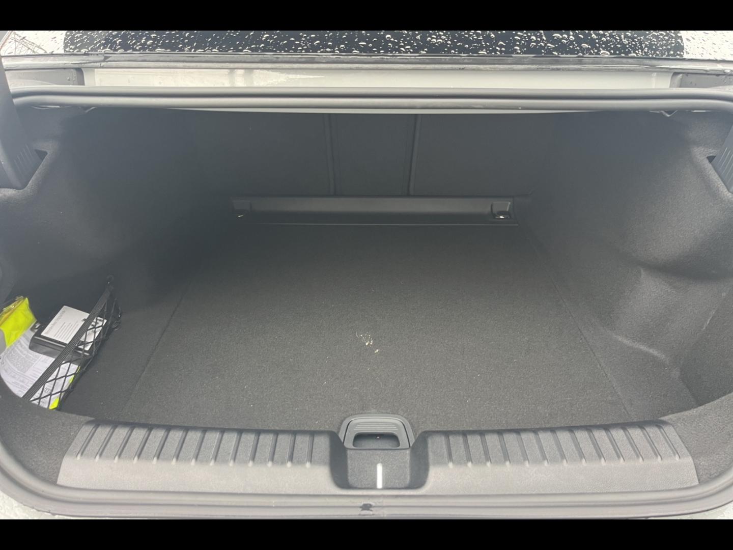 Image MERCEDES-BENZ Classe C 400 489ch 94,5kWh AMG Line 4Matic