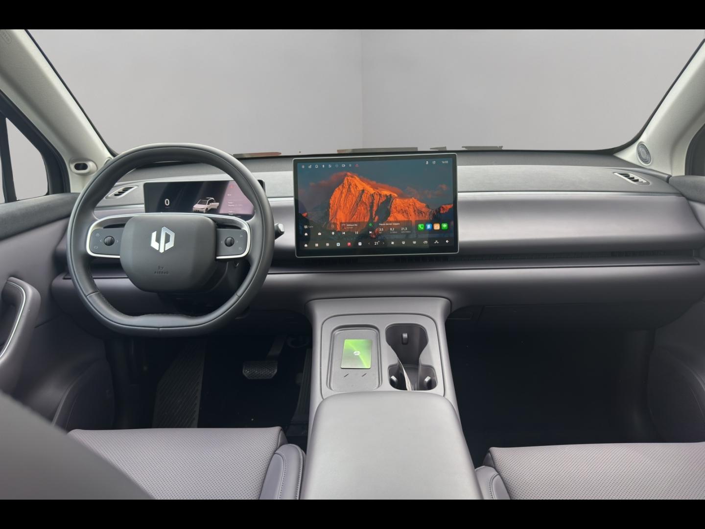 Image LEAPMOTOR C10 REEV 215ch 28,4 kWh Design MY25