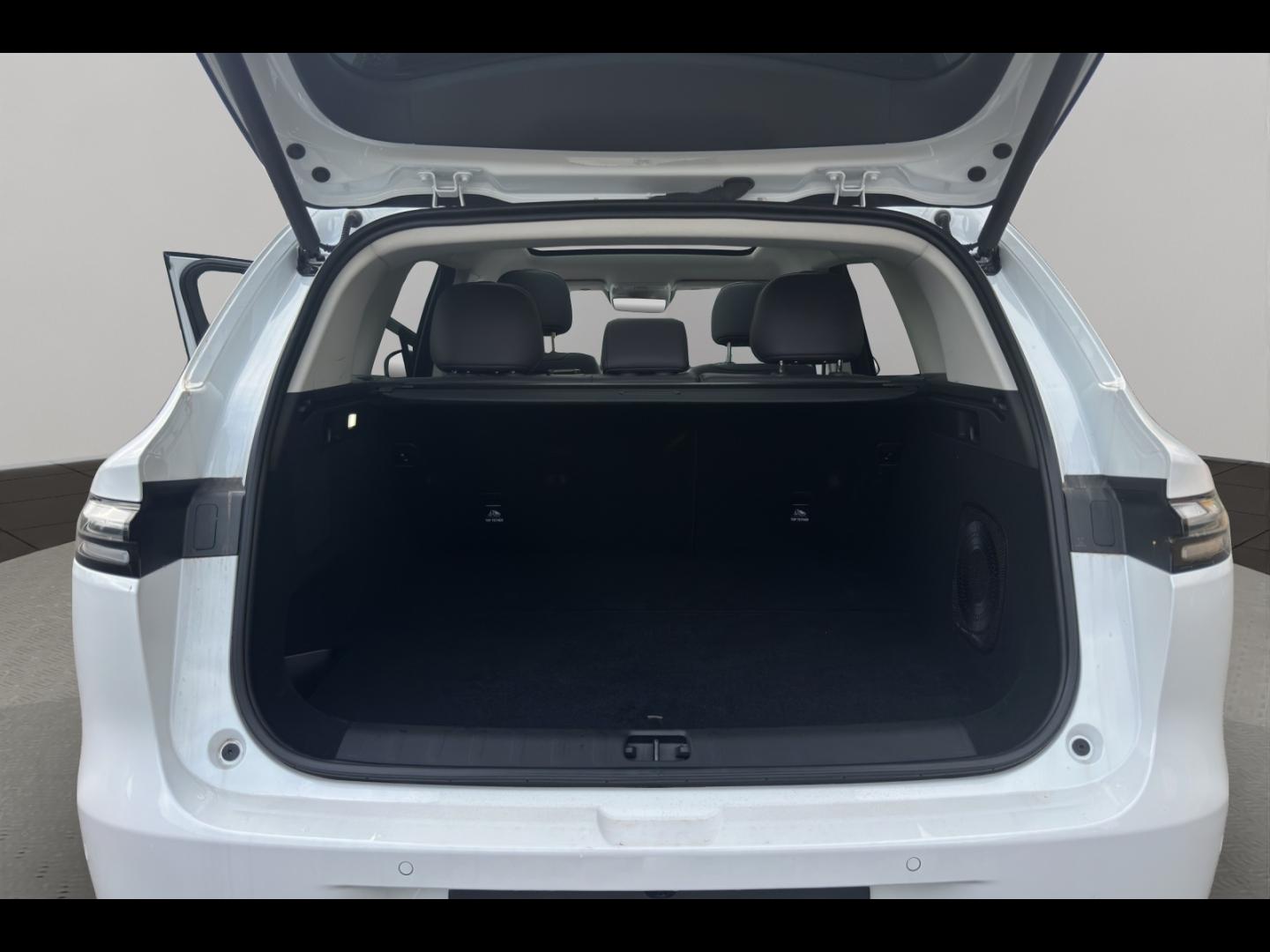 Image LEAPMOTOR C10 REEV 215ch 28,4 kWh Design MY25