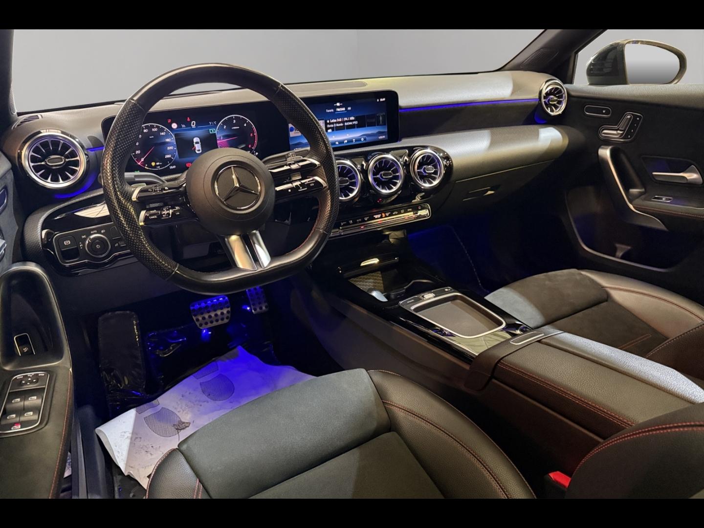 Image MERCEDES-BENZ Classe A Berline 200 d 150ch AMG Line 8G-DCT