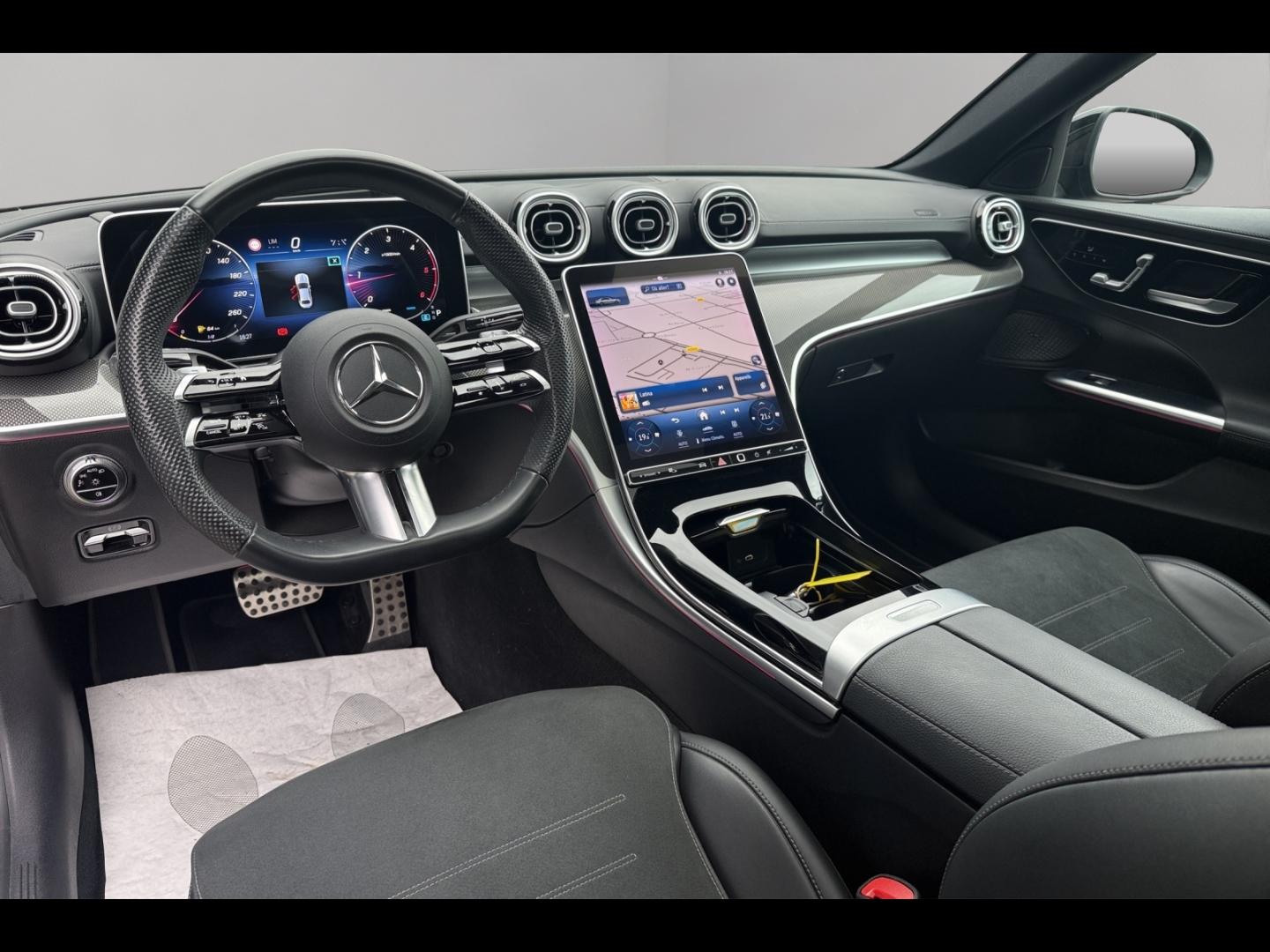 Image MERCEDES-BENZ Classe C 220 d 197ch AMG Line