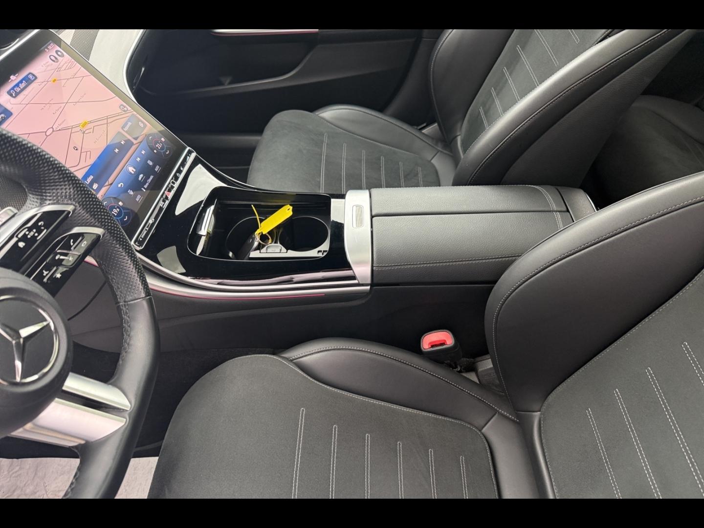 Image MERCEDES-BENZ Classe C 220 d 197ch AMG Line