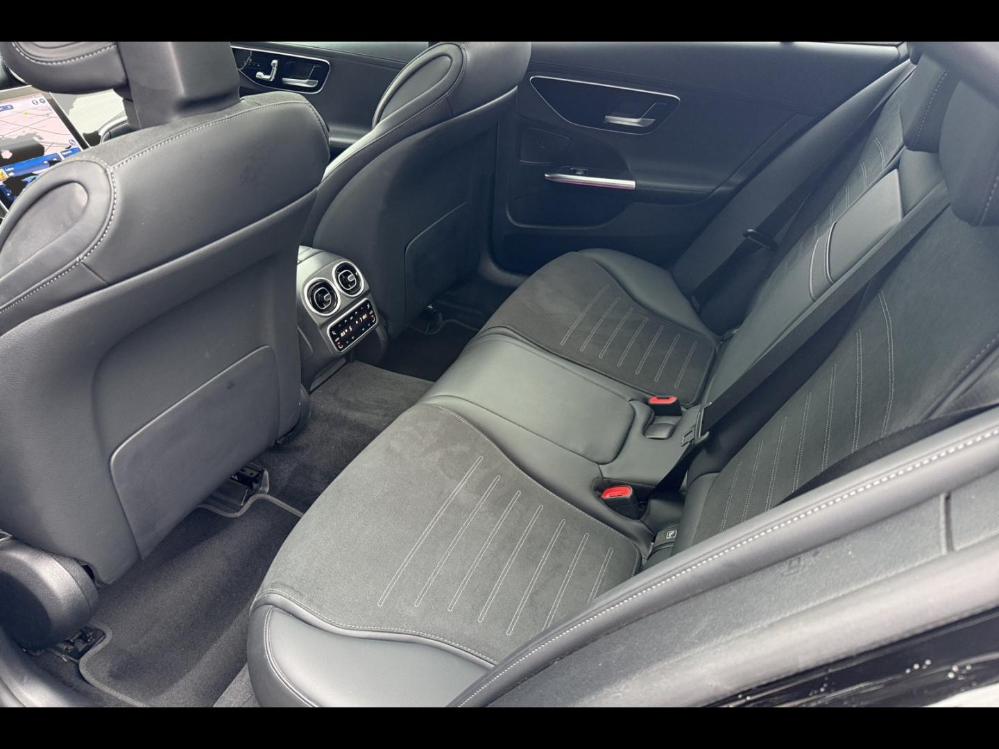 Image MERCEDES-BENZ Classe C 220 d 197ch AMG Line