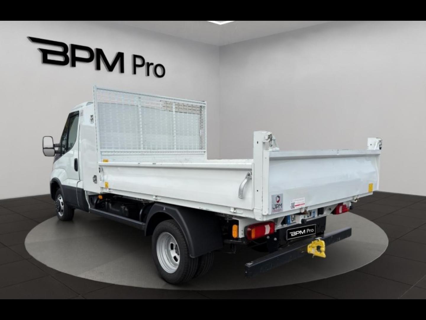 Image IVECO Daily CCb 35-160H / 3.0 160CH / BENNE & COFFRE / 35C16 / 2024 /