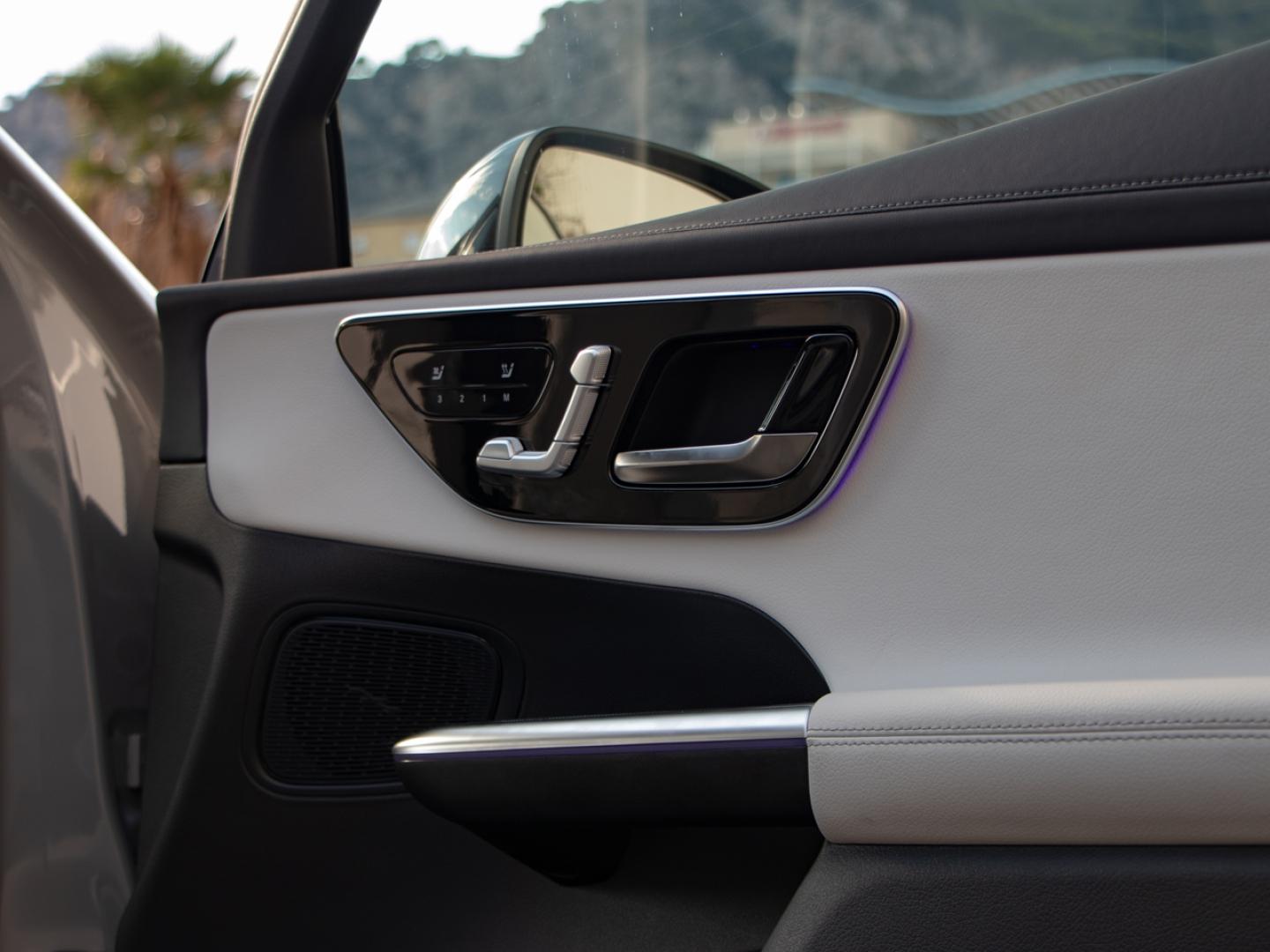 Image MERCEDES-BENZ GLC Coupé 220 d 197ch AMG Line 4Matic 9G-Tronic